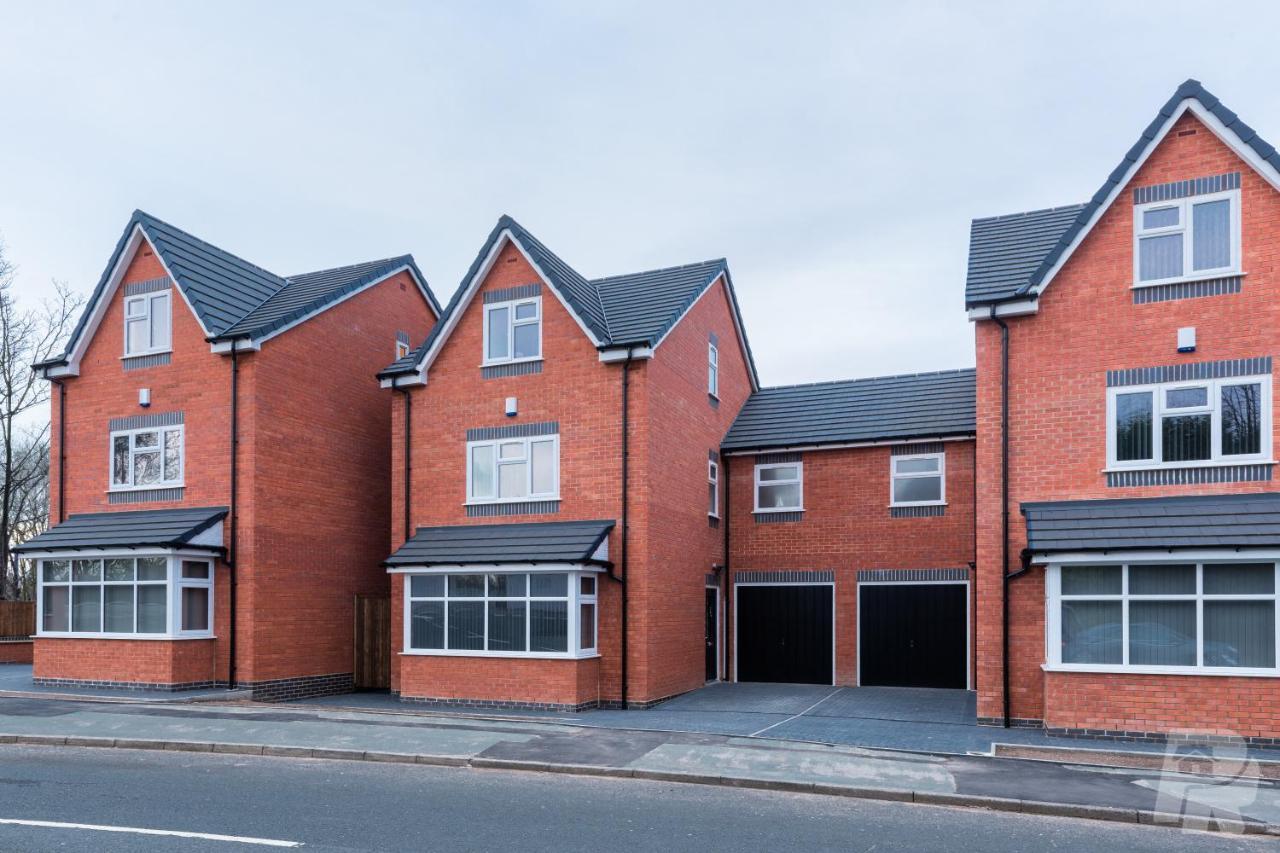 Birmingham Estate - Contractor & Group Accommodation - Secure Parking Exterior foto